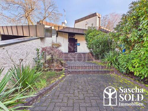 Außenansicht - 7 Zimmer Einfamilienhaus zum Kaufen in Saarbrücken