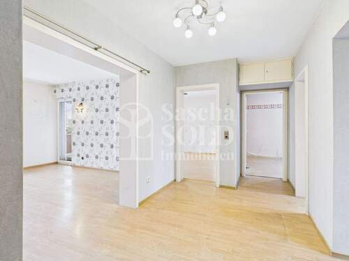 Diele - Helle 3-ZKB-Wohnung mit Südwestbalkon, Garage in guter Lage von St. Ingbert-Süd