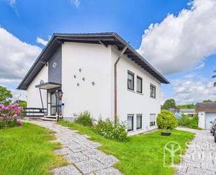 Freistehendes Einfamilienhaus mit heller Wohnatmosphäre, Gartenanlage und Garage, Dorf im Warndt - Großrosseln