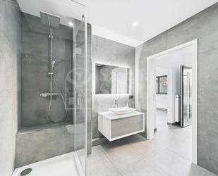 Moderne, bezugsfertige 2-Zimmer-Wohnung mit Küche, Bad und 2 Stellplätzen in Kirkel-Neuhäusel