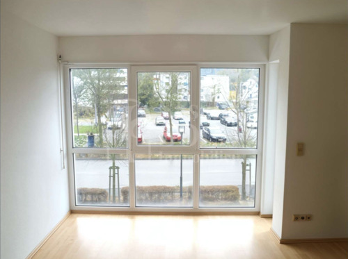 Wohnbereich - 1 Zimmer Etagenwohnung zum Kaufen in Saarbrücken