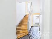 Treppenhaus - Helle und gut geschnittene 2,5-Zimmer-Wohnung in zentraler Innenstadtlage von St. Ingbert