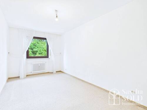 Kinderzimmer/Büro - 