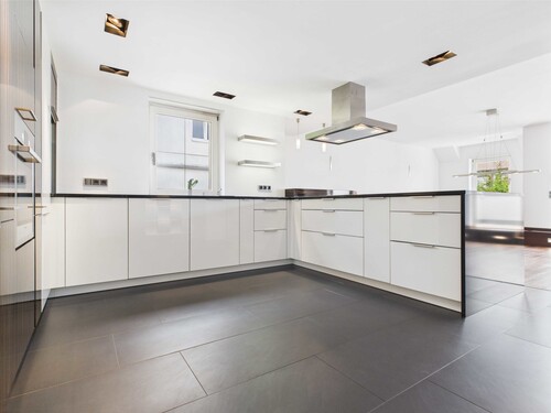 Küche - 5 Zimmer Maisonettenwohnung zum Kaufen in Karben / Petterweil