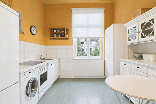 Obergeschoss Küche - Villa in Wiesbaden - 