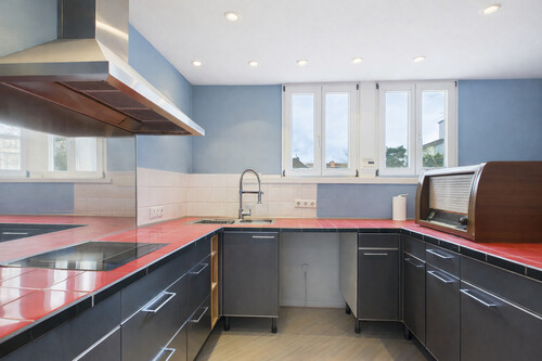 Dachgeschoss Küche - Villa in Wiesbaden - 