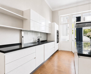 Exklusive 4-Zimmer-Wohnung in Bestlage Frankfurts – sonniger Balkon, Designerküche & Skylineblick - Frankfurt am Main / Westend-Süd