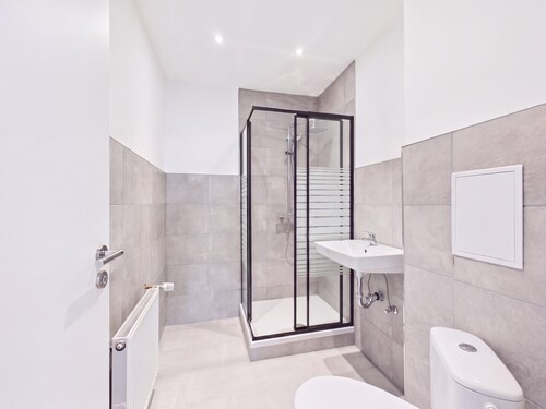 Badezimmer - Stilvolle 2-Zimmer-Eigentumswohnung mit Terrasse in Königstein im Taunus