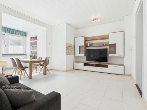 Rodgau DHH - EG Wohnzimmer virtuell eingerichtet - Doppelhaushälfte mit 149,00 m&sup2; in Rodgau zum Kaufen