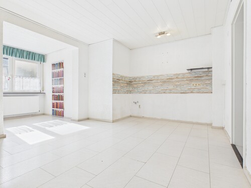 Rodgau DHH - EG Wohnzimmer - 5 Zimmer Doppelhaushälfte in Rodgau