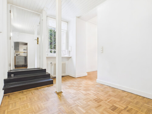 Flur - 2 Zimmer Etagenwohnung zum Kaufen in Wiesbaden / Wiesbaden Südost