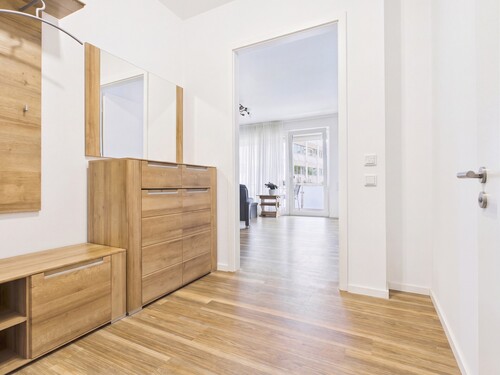 Flur - 2 Zimmer Etagenwohnung zum Kaufen in Bad Homburg vor der Höhe