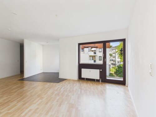 Wohnzimmer - 3 Zimmer Etagenwohnung zum Kaufen in Wiesbaden