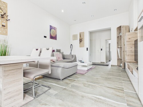 Wohnzimmer - Etagenwohnung mit 79,00 m&sup2; in Hanau zum Kaufen