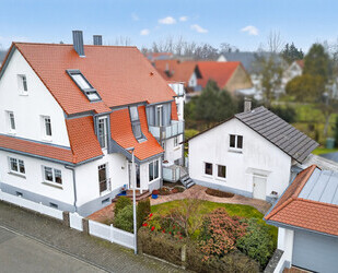 Seltene Gelegenheit: Gepflegtes Zweifamilienhaus mit viel Platz, Ruhe und Entwicklungspotential - Rastatt / Niederbühl