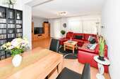Wohnen-Essen - 5 Zimmer Reihenendhaus in Freiberg am Neckar