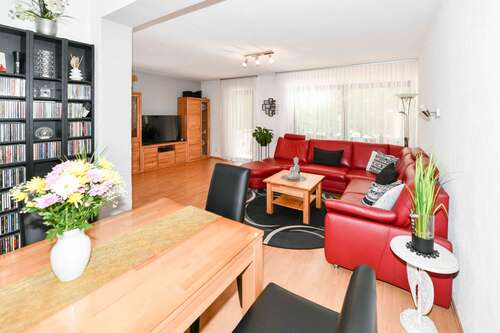 Wohnen-Essen - 5 Zimmer Reihenendhaus in Freiberg am Neckar