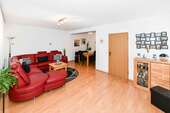 Wohn-Esszimmer - 5 Zimmer Reihenendhaus zum Kaufen in Freiberg am Neckar
