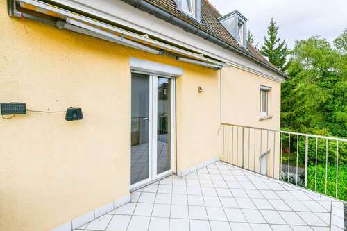 Balkon - 4 Zimmer 4- Zimmerwohnung in Ludwigsburg