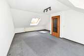 Studio - 