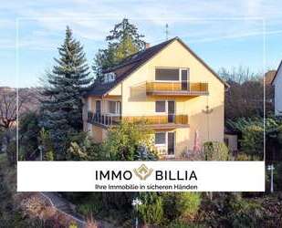 ImmoBillia:„Mehrfamilienhaus mit Perspektive - Seltene Lage. Solide Substanz. Weitblick inklusive!