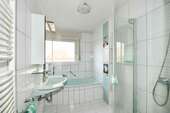 Badezimmer im EG - 
