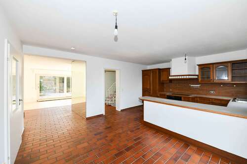 Küche-Essen - 7 Zimmer Reihenendhaus in Gerlingen