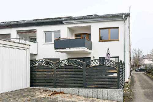 Ansicht Süd - 5 Zimmer Reihenendhaus zum Kaufen in Asperg