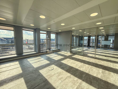 Innenansicht - ATIK: Moderne, klimatisierte Bürofläche im obersten Stockwerk direkt am Luisenplatz - provisionsfrei