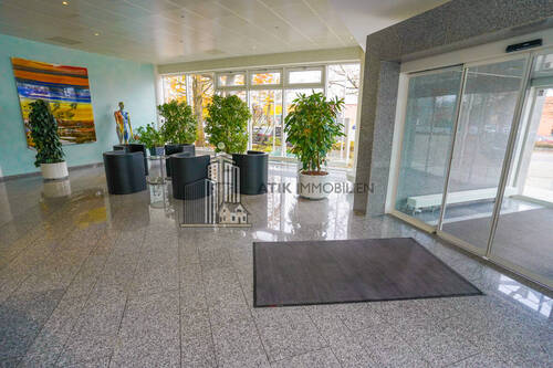 Foyer - 