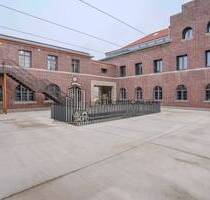 ATIK: Offener Dachstuhl mit historischem Charme: Gewerbefläche im alten Bahn-Betriebswerk Heidelberg