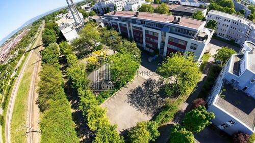 Drohnenaufnahme - Büro mit 148,80 m&sup2; in Mannheim / Rheinau zur Miete