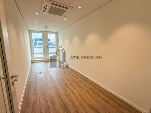 Büro- und Praxisfläche - 