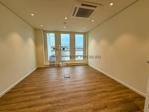 Büro- und Praxisfläche - 