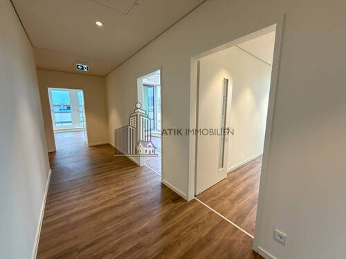 Büro- und Praxisfläche - 