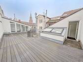 Dachterrasse - ATIK: Helle 7-Zimmer-Whg direkt am Marktplatz, ideal für WG-Nutzung, nur wenige Minuten von der Uni