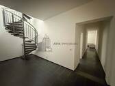 Flur/Wendeltreppe - 7 Zimmer Etagenwohnung in Mannheim