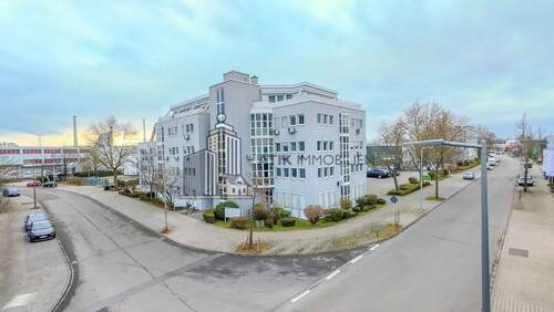 Drohnenaufnahme - ATIK: Provisionsfrei - Erstbezug nach Sanierung - Repräsentative Bürofläche mit EBK