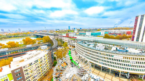 Drohnenaufnahme - ATIK: Repräsentative Praxisfläche direkt am Berliner Platz im Faktorhaus