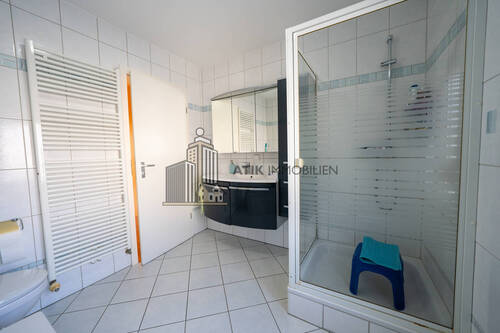Badezimmer 1. OG - 