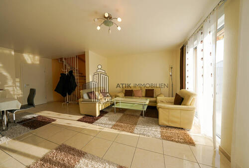 Wohn- und Essbereich - Doppelhaushälfte mit 134,30 m&sup2; in Wiesloch zur Miete