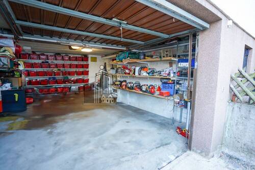 Garage - 
