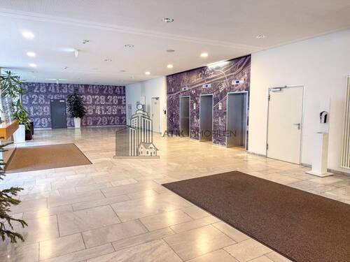 Foyer - 