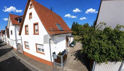 Drohnenaufnahme - ATIK: Saniertes Ein- bis Zweifamilienhaus mit großem Grundstück und vielseitigem Nutzungspotenzial