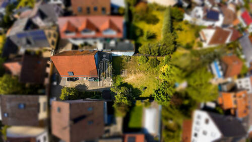 Drohnenaufnahme - 6 Zimmer Mehrfamilienhaus, Wohnhaus in Sandhausen