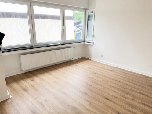 Wohnzimmer - 3 Zimmer Erdgeschoßwohnung zum Kaufen in Solingen