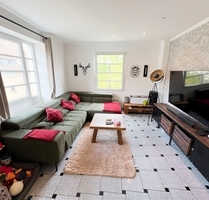 Altbaucharme auf ca. 102 m² – stilvolle 3-Zimmer-Wohnung in Solingen-Wald Altbaucharme auf ca. 102 m² – stilvolle 3-Zimmer-Wohnung in Solingen-Wald