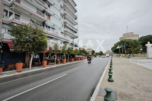 Foto - Gewerbeobjekt (Büro, Produktion, Verkauf) in zum Kaufen