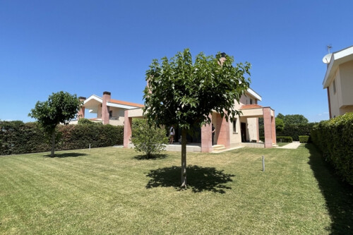 Foto - 7 Zimmer Einfamilienhaus in 