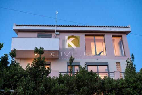 Foto - 10 Zimmer Einfamilienhaus zum Kaufen in 